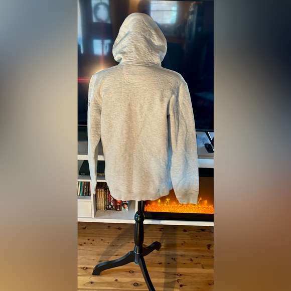 ⭐️The North Face Light Gray Hooded Pullover Sweatshirt w/Large Kangaroo Pocket⭐️ - Picture 2 of 13